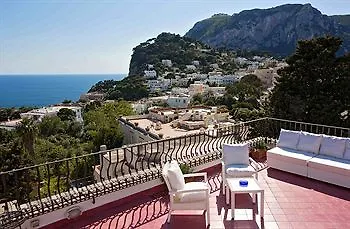 Silia Capri