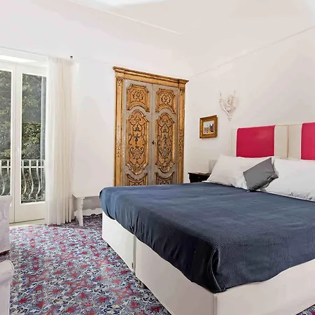 Silia Hotel 3*
